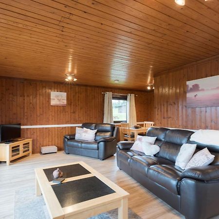 Bluebell Lodge 9 With Hot Tub نيوتن ستيوارت المظهر الخارجي الصورة