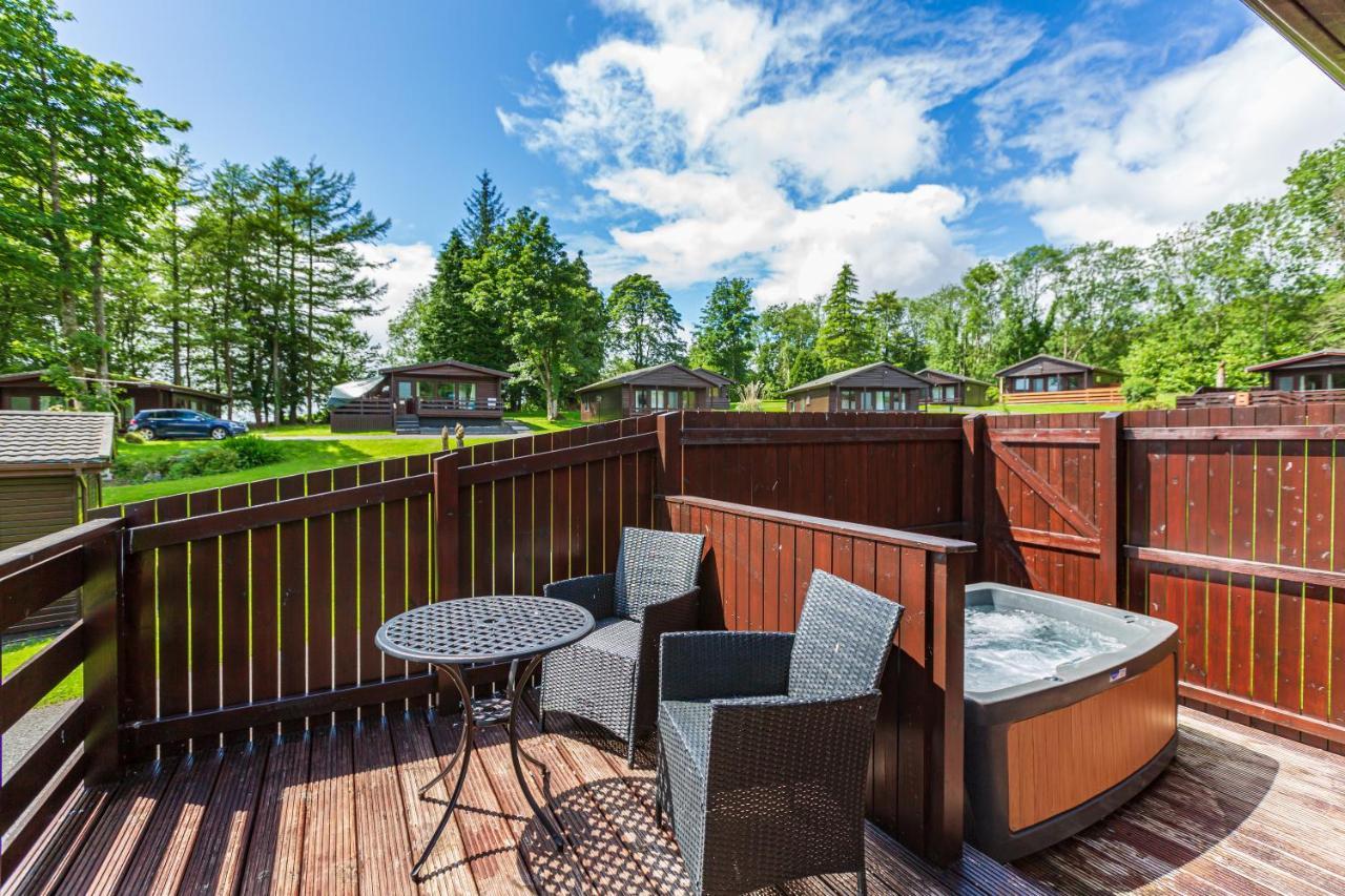 Bluebell Lodge 9 With Hot Tub نيوتن ستيوارت المظهر الخارجي الصورة